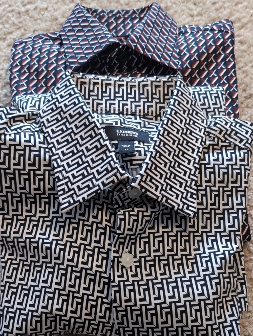 Express Men’s Black & White Geometric Print Dress Shirts